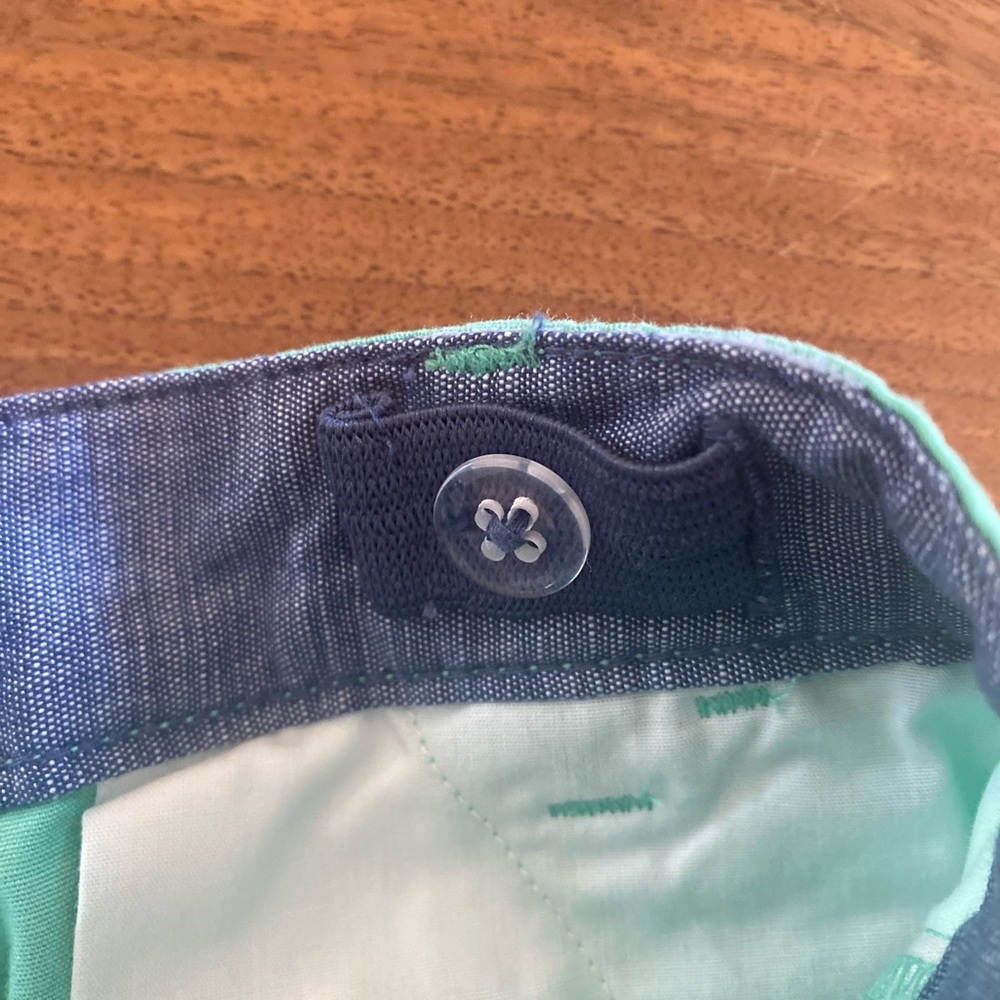 Cat & Jack adjustable waist boys shorts 
Size 4. NWT - Picture 4 of 7